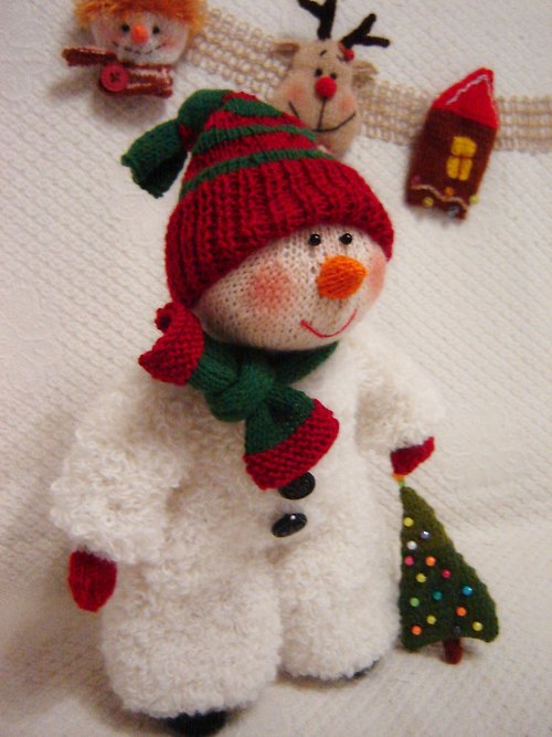 ToysMomClara Toy knaitting patterns christmas - Knit a Snowman with Christmas tree 13 inc mam