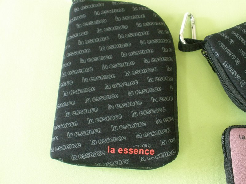 la essence 台灣精品 LE-610 4-6吋 手機包 收納包 萬用包 潛水布 - 手機殼/手機套 - 防水材質 