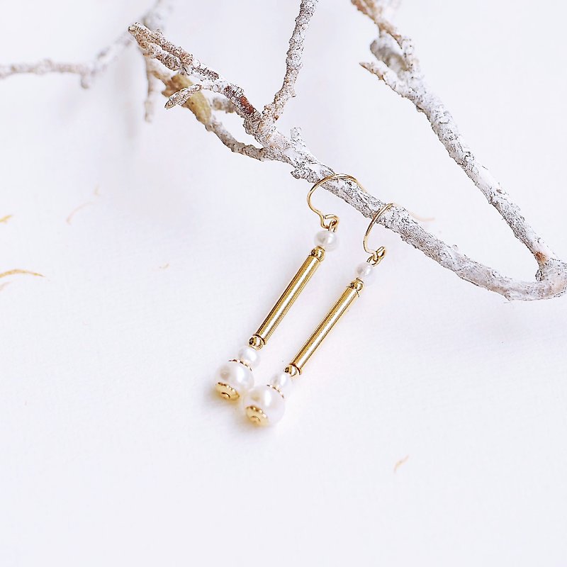 Elegant natural freshwater pearls versatile custom gift natural stone light jewelry 14K GF ear clip - Earrings & Clip-ons - Gemstone 