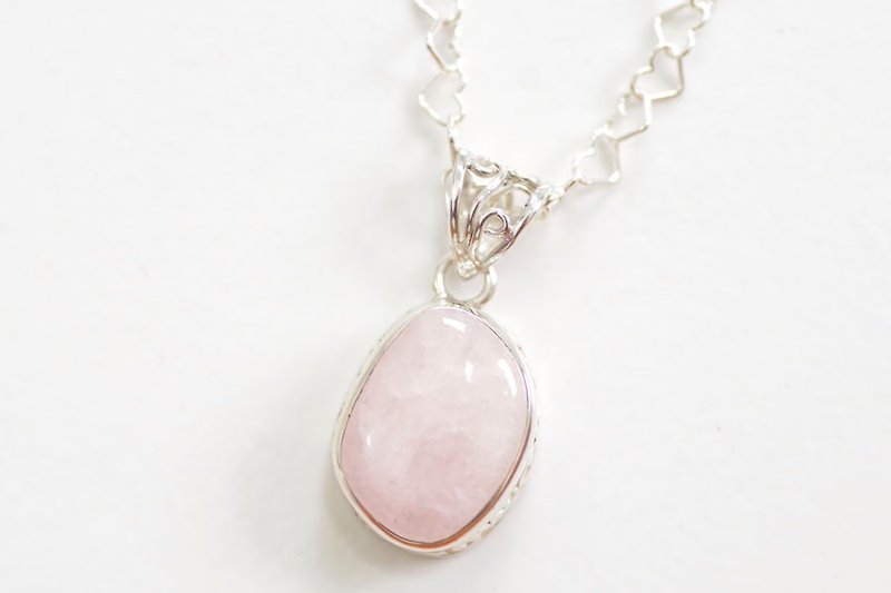 ふんわり優しいピンク。モルガナイトのシルバーネックレス - 項鍊 - 石頭 粉紅色
