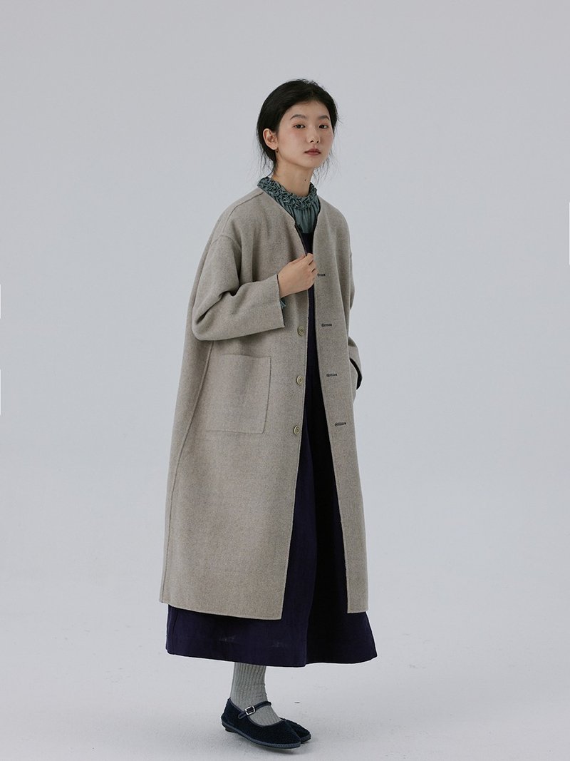 Winter handmade double-sided reversible long coat - เสื้อแจ็คเก็ต - ขนแกะ หลากหลายสี