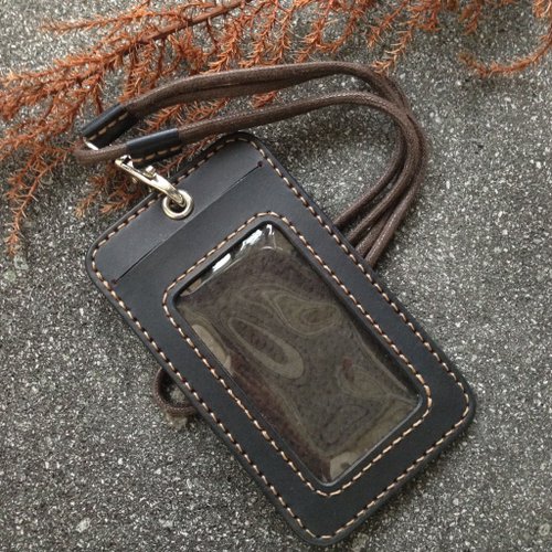 Fog film dual card ID holder (horizontal) + retractable neck strap (black)  MRT card holder student ID credit card - Shop Xuan Leather ID & Badge  Holders - Pinkoi