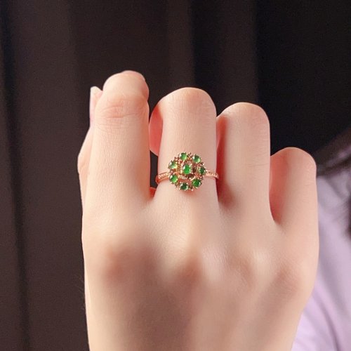 瓔珞珠寶盒 E.L.Jewelry Box 冰陽綠翡翠花花設計款戒指 18K金鑽石鑲嵌 | 天然緬甸玉翡翠A貨