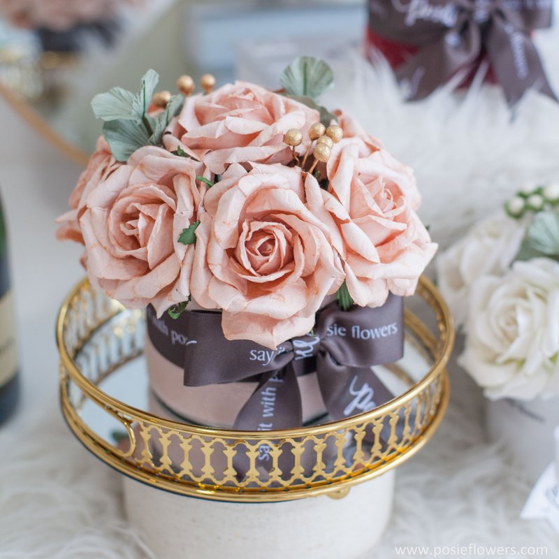 BLUSH GRANDI ROSE - Aromatic Large Gift Box, Valentine Gift, Paper Flowers Aroma - 擺飾/家飾品 - 紙 粉紅色