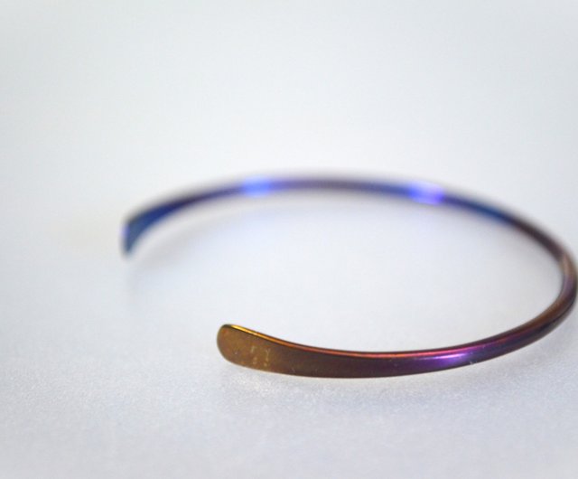 福袋 公式 Titanium bangle・青紫のチタンバングル・楕円形モデル・内径 アクセサリー