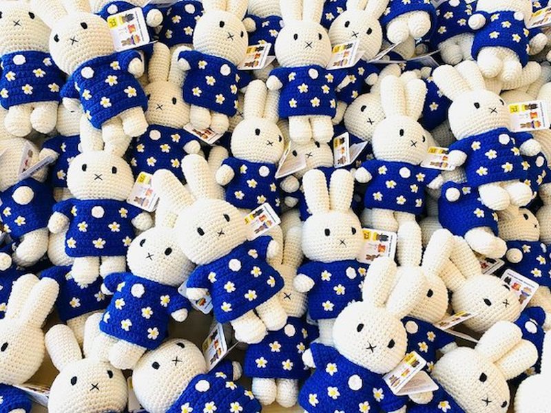 荷蘭Miffy米飛兔【miffy碎花藍洋裝】手工鉤針純棉娃娃療癒玩偶 - 玩偶/公仔 - 棉．麻 藍色