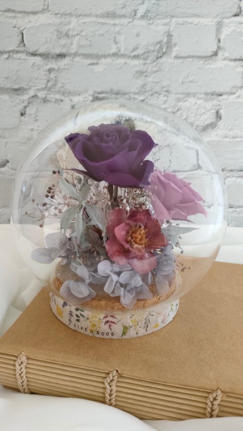 Chi's Floral Design 綺思藝想-日本永生不凋玫瑰花/康乃馨玻璃罩