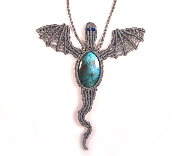 マクラメドラゴンネックレス（ハンドメイド）