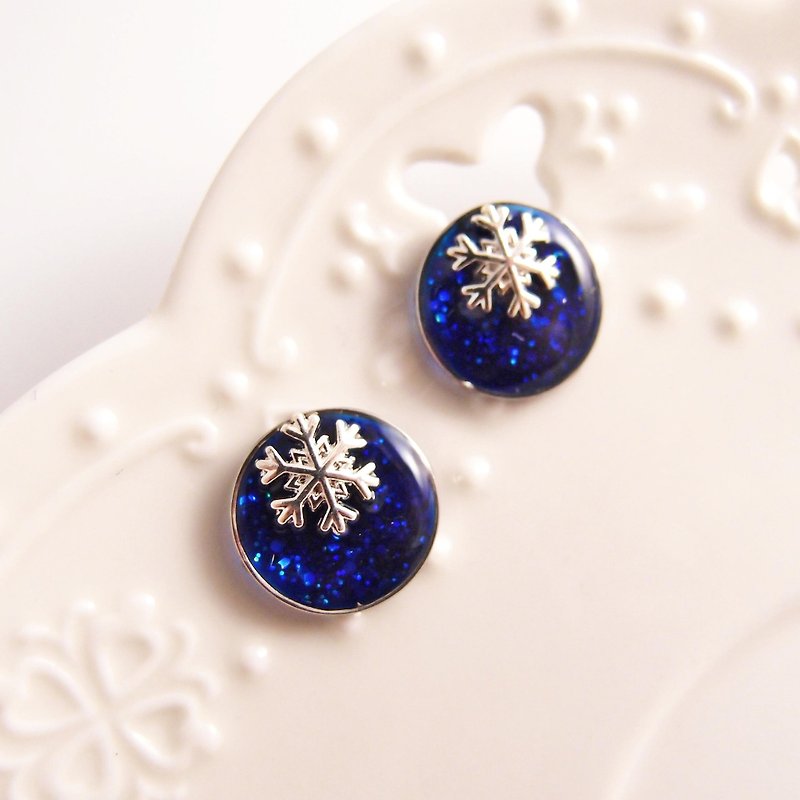 Paris snowflake 【Cr0212】 no pain ear clip ● stainless steel, silicone ear needle - Earrings & Clip-ons - Silicone Blue