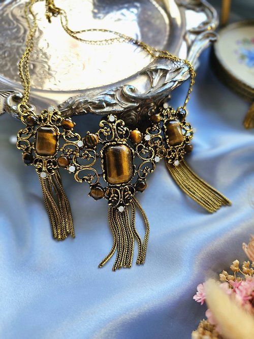 Hale黑爾典藏西洋古董 巴洛克雕花虎眼石流蘇頸鍊/項鍊/復古珠寶vintage西洋古董飾品