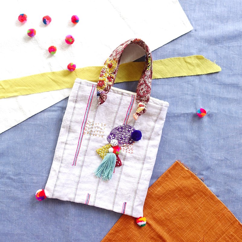 DUNIA handmade / Fruity! / Fruit ancient cloth mini bag pompoms mini handbag - Handbags & Totes - Cotton & Hemp White