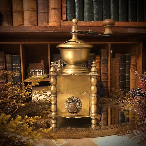 CT歐美老件古董雜貨舖 荷蘭古董黃銅磨豆機