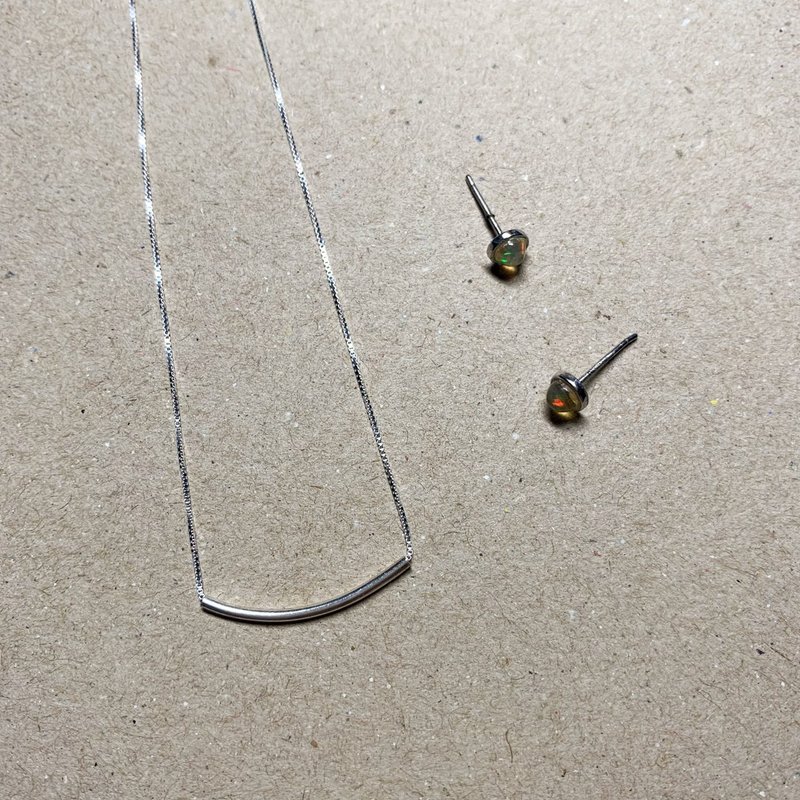 925銀 微笑鎖骨鍊 - 項鍊 - 純銀 銀色