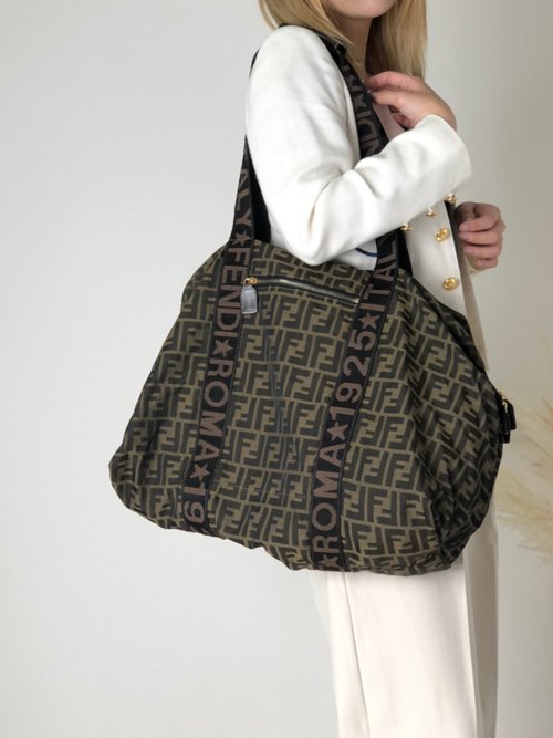 FENDI ズッカ　ハンドバッグ　ヴィンテージ　レザー　キャンバス FENDI フェンディ ズッカ ハンドバック レザー ナイロン