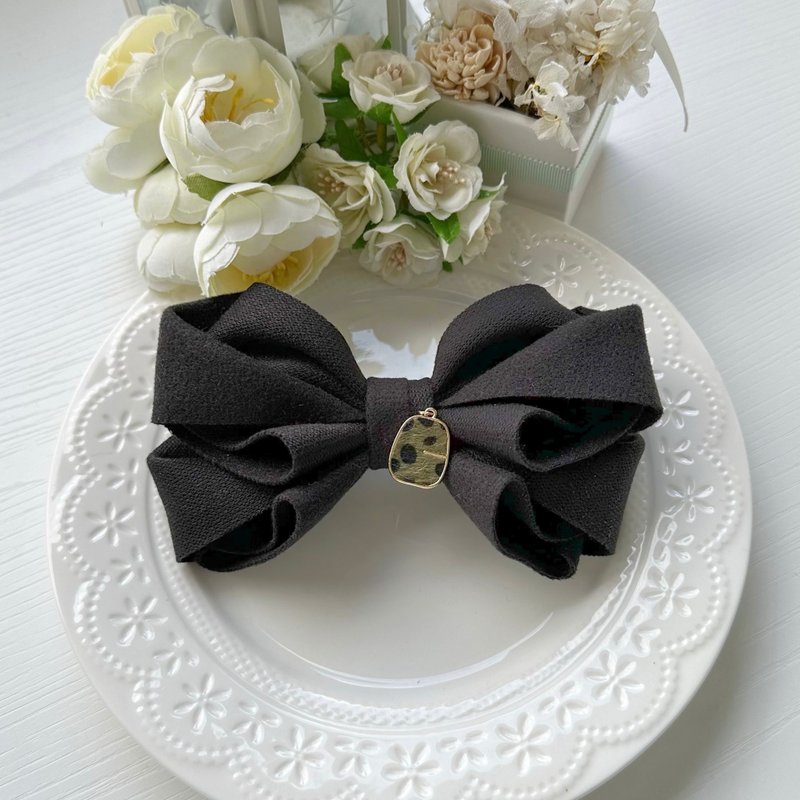 Large brushed velvet three-dimensional bow clip hairpin hair accessory - black - Hair Accessories - Other Materials Black