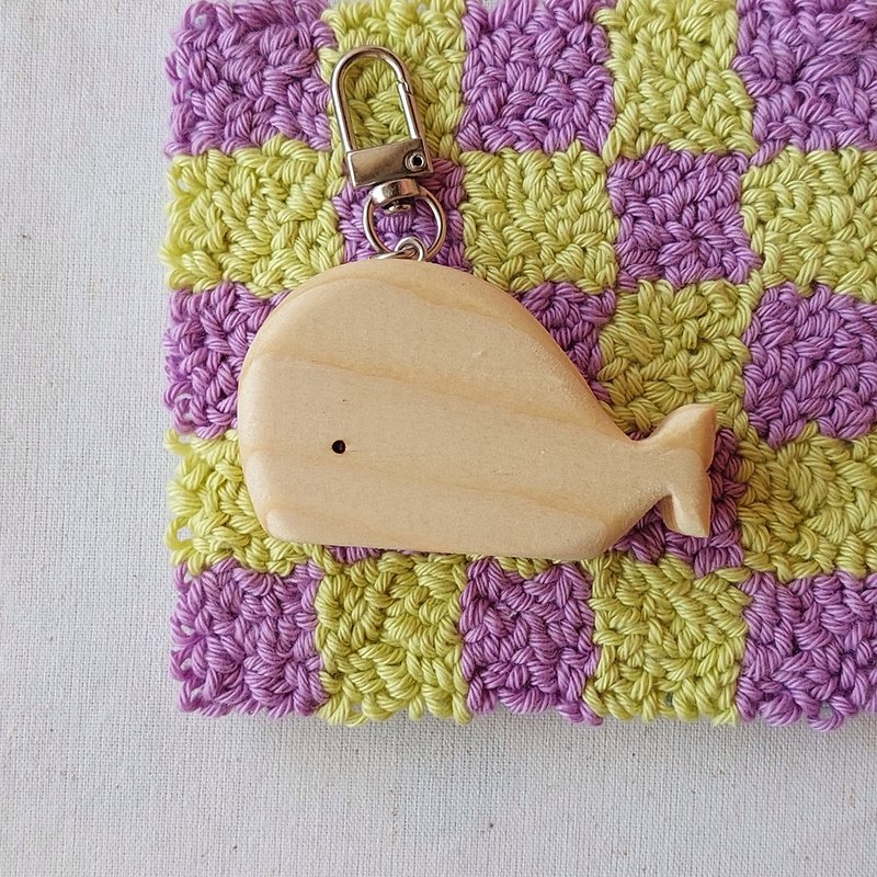 Handmade wooden keychain whale - Charms - Wood Brown
