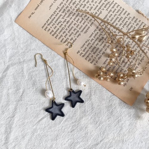 YUU YUU LAB 手作刺繡//簡約線條流星耳環//可改夾式