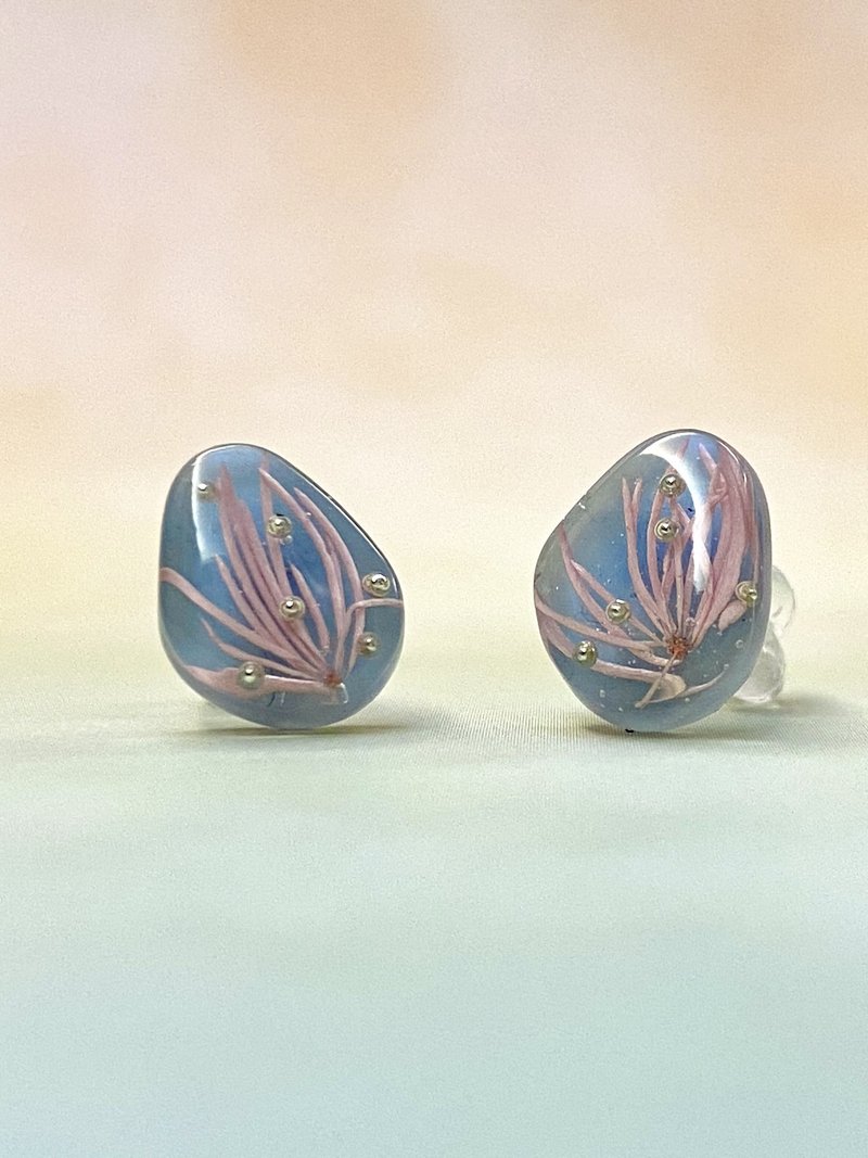 粉紅蓬萊松 樹脂耳環 925純銀鍍18K金耳針 可改耳夾 - 耳環/耳夾/耳骨夾 - 植物．花 藍色