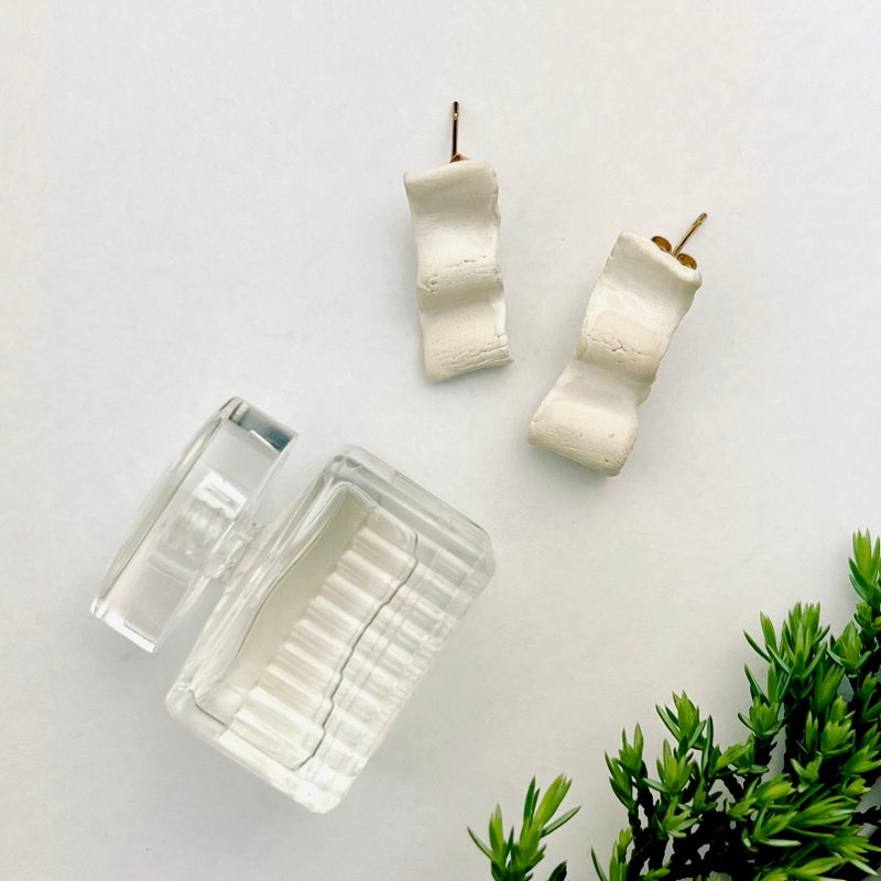 Ceramic black and white geometric handmade earrings - Earrings & Clip-ons - Porcelain White