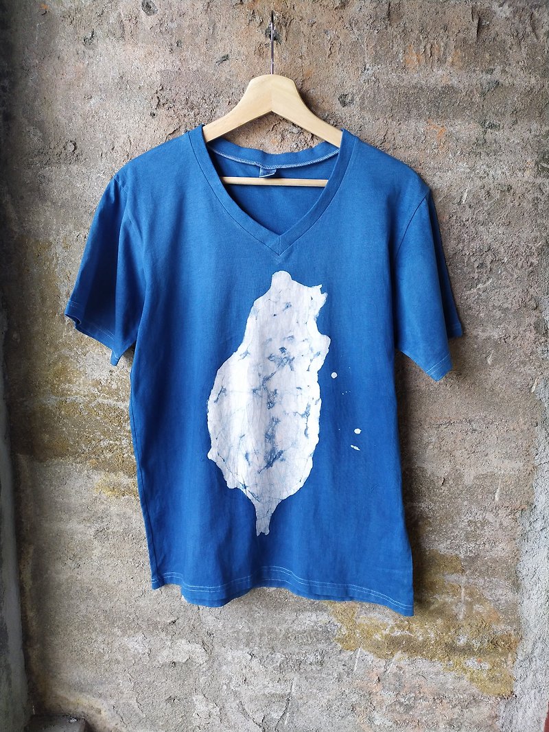 無料染色isvara手作り青染めバティック綿Tシャツマップシリーズ台湾 - トップス ユニセックス - コットン・麻 ブルー
