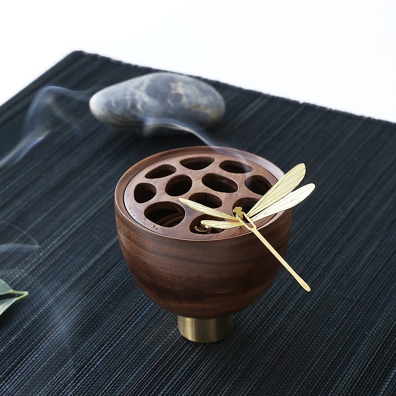 [Cloud Lotus Flies] Fragrant version of antique small plate incense burner household indoor sandalwood incense burner tea ceremony decoration incense burner - น้ำหอม - ไม้ สีกากี