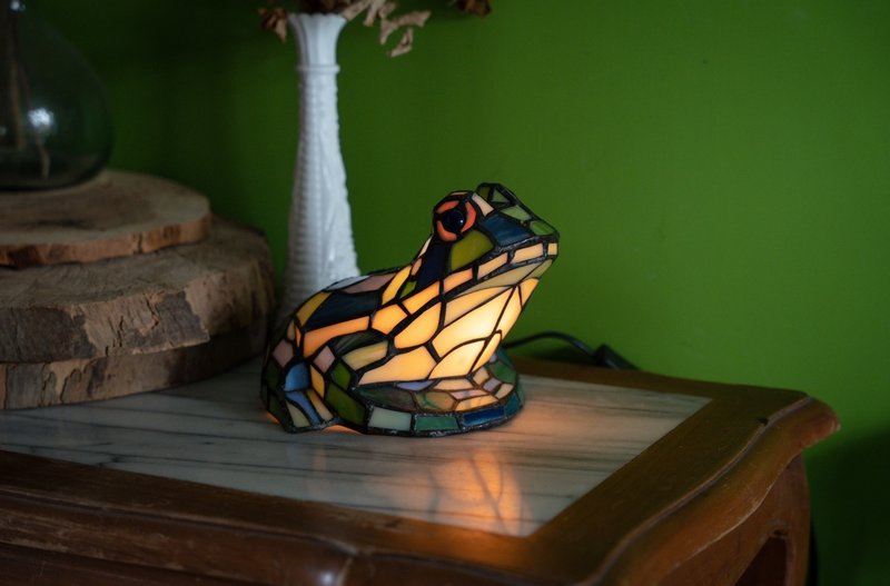 frog table lamp - โคมไฟ - แก้ว สีเขียว