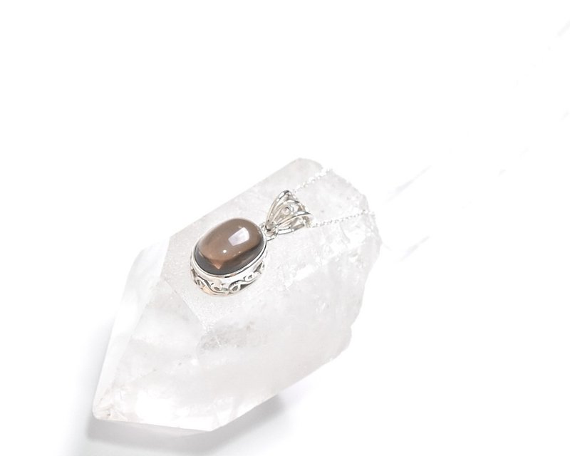 Smoky Quartz Silver Necklace (Silver 925) - สร้อยคอ - เครื่องเพชรพลอย สีนำ้ตาล