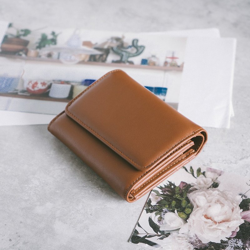 [Gift Box] Genuine Leather Buckle Style Short Clip X0082 Brown - กระเป๋าสตางค์ - หนังแท้ สีนำ้ตาล
