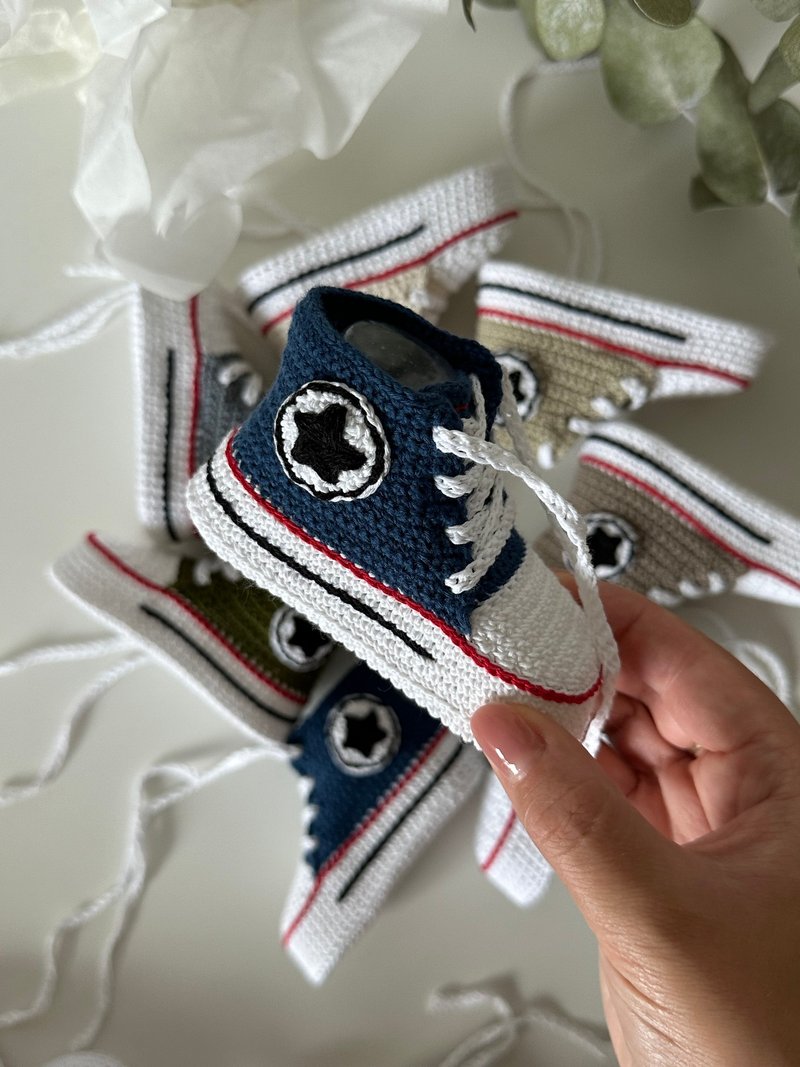 Baby Booties Converse Crochet Unisex Crochet Baby Booty Shoe Shower Gift newborn - 嬰兒鞋/學步鞋 - 棉．麻 藍色