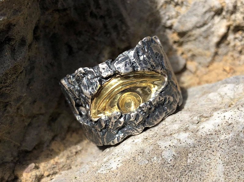 黃金觀察者戒指 Golden Observer Ring - 戒指 - 貴金屬 金色