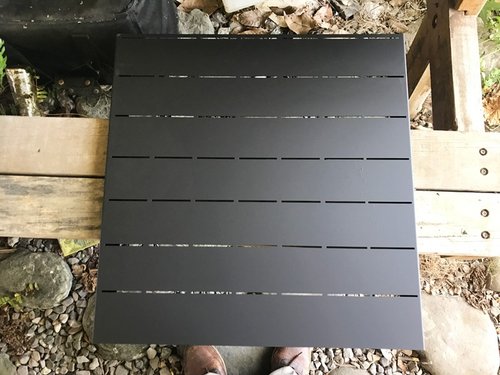 YCY：設計款信箱、金屬製品、設計傢俱、魔劍、妖刀，提供頂精緻的好選項 ＊特大獎牌陳列＊特大陳列式獎牌架，提供不同的空間運用及質感方案，獎牌懸掛架，買完路跑慢跑鞋運動褲也看這個
