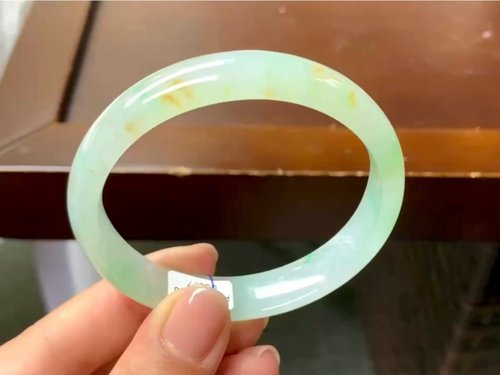 Good Morning Studio 冰種 天然翡翠 緬甸 A玉 玉鐲 • 冰種田園雛菊翡翠福鐲