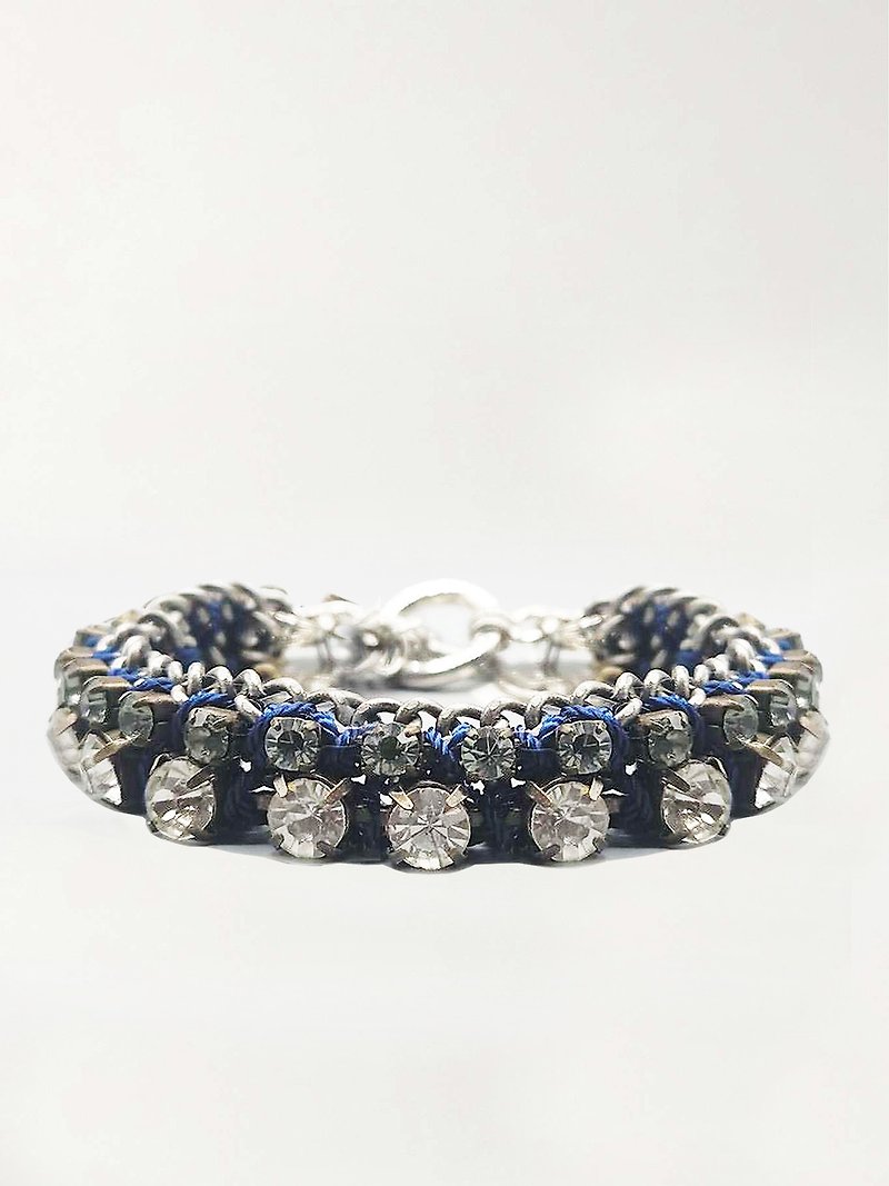 Mayfair Crystal Woven Bracelet - สร้อยข้อมือ - โลหะ สีน้ำเงิน