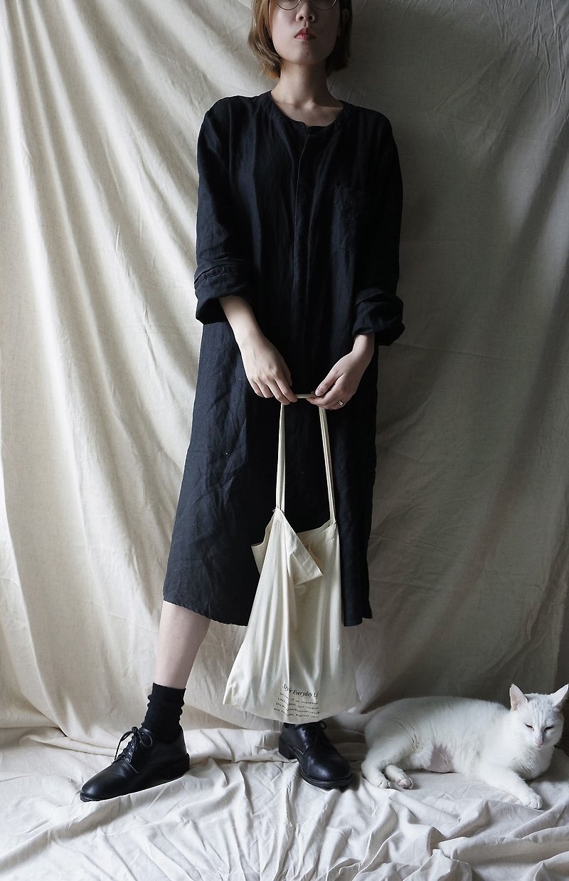 Linen shirt dress BLACK black linen shirt dress - เสื้อเชิ้ตผู้หญิง - ผ้าฝ้าย/ผ้าลินิน สีดำ
