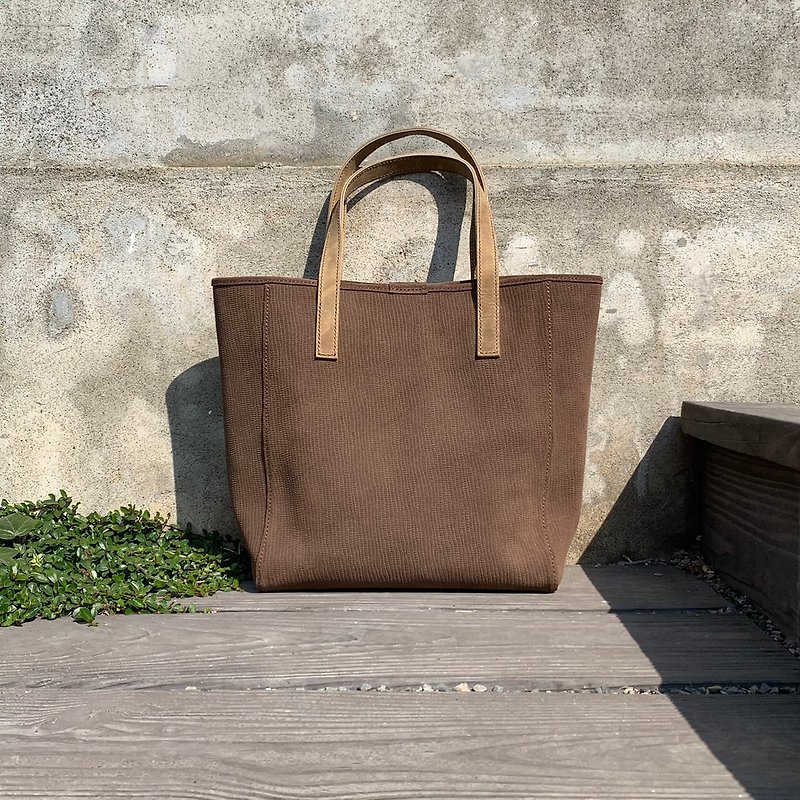 The coffee check tote bag is the only one that will never hit the bag - Messenger Bags & Sling Bags - Genuine Leather Brown