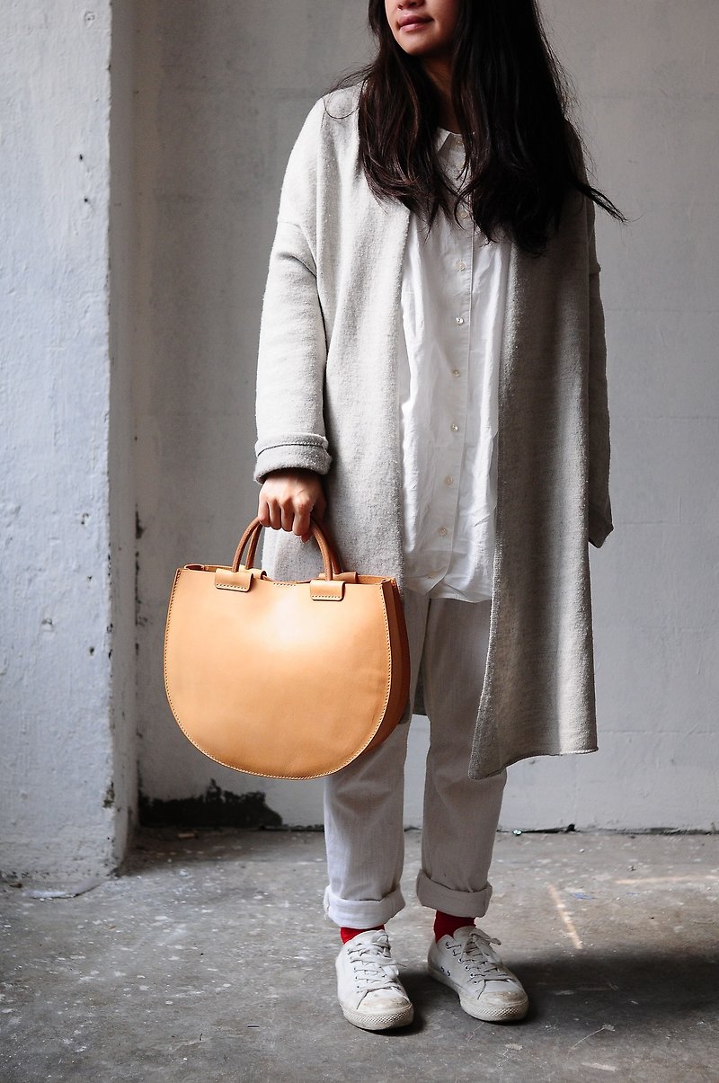 Artemis Leatherware Hand Stitched Circle Leather Hand Bag/ Tote Bag/ Purse - Handbags & Totes - Genuine Leather Orange