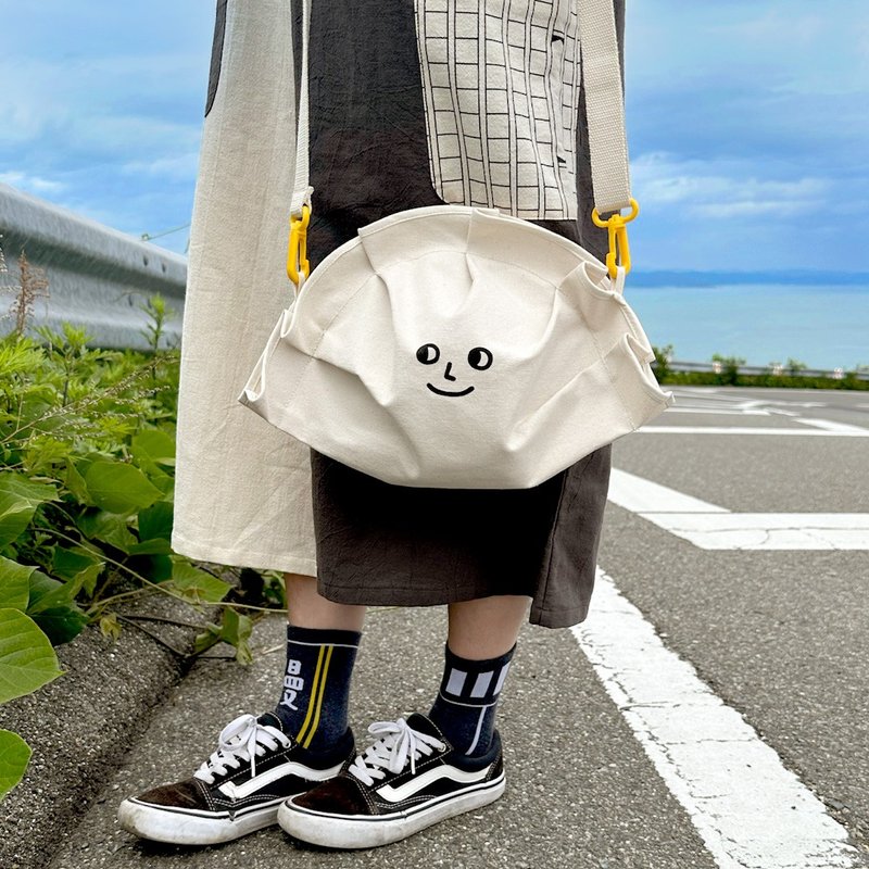 大水餃側背包 - 側背包/斜背包 - 其他材質 白色