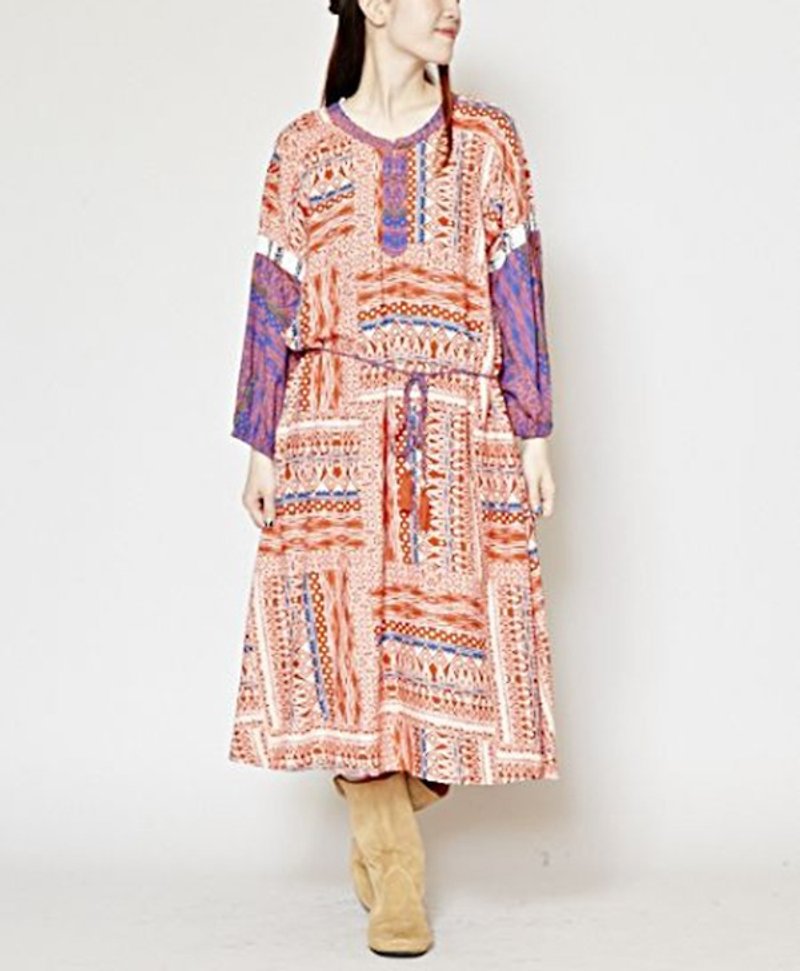  預購中 民族圖騰泡芙袖洋裝 - 連身裙 - 其他材質 多色