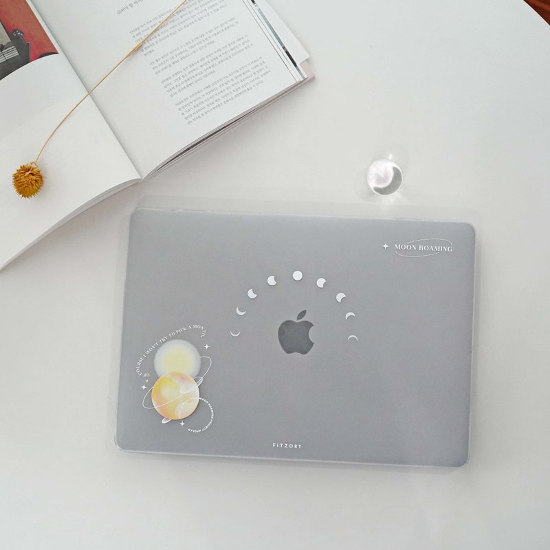 【FITZORY】Moon Roaming Series-Sun | Macbook protective case - เคสแท็บเล็ต - พลาสติก สีใส