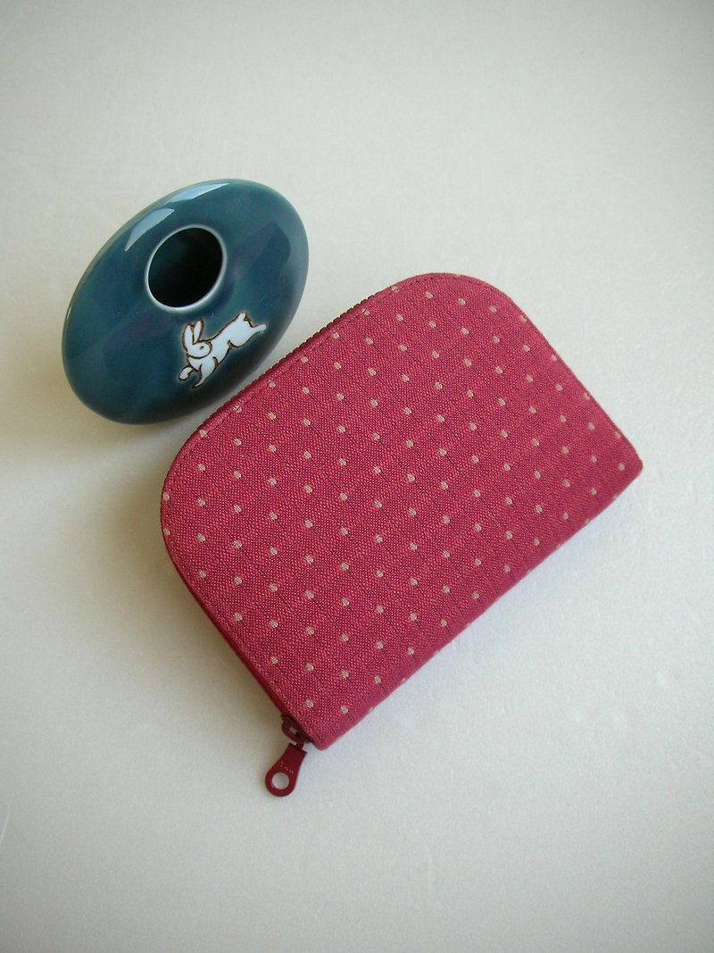 Washed old rice dot vermilion water jade dyed cloth-short clip/wallet/coin purse - Wallets - Cotton & Hemp Red