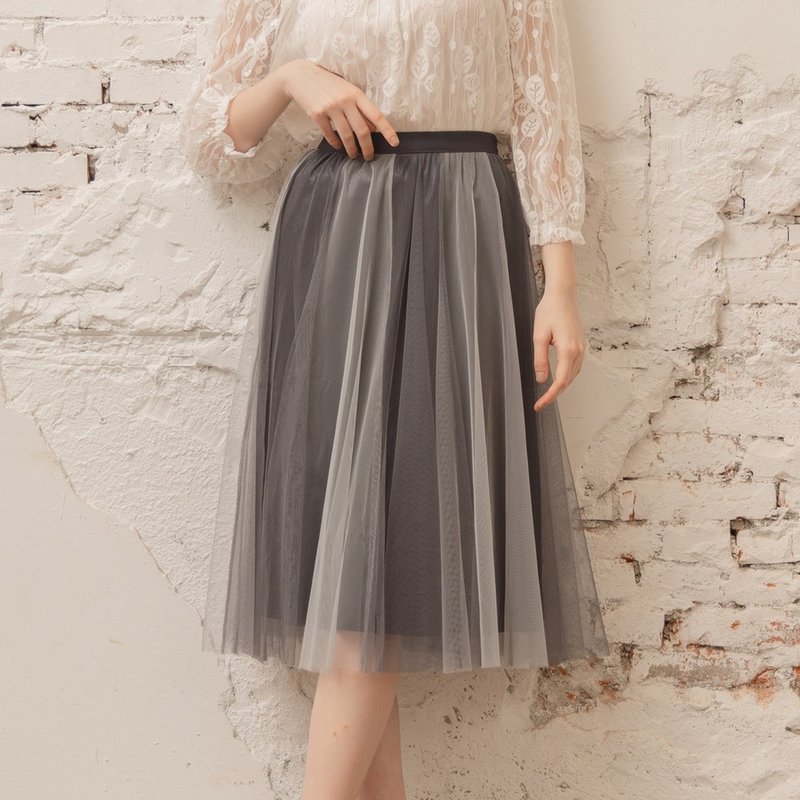 Colorblock Inner Sheen Filigree Short Tulle Skirt - Grey - กระโปรง - เส้นใยสังเคราะห์ สีเทา