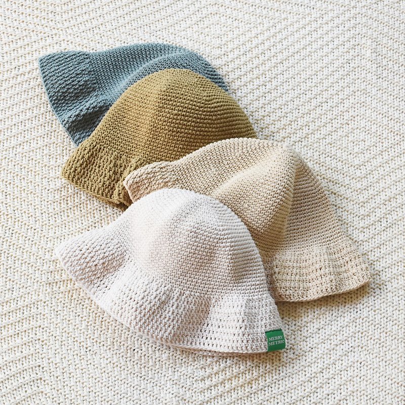 Ruffle crochet hat - หมวก - วัสดุอื่นๆ ขาว