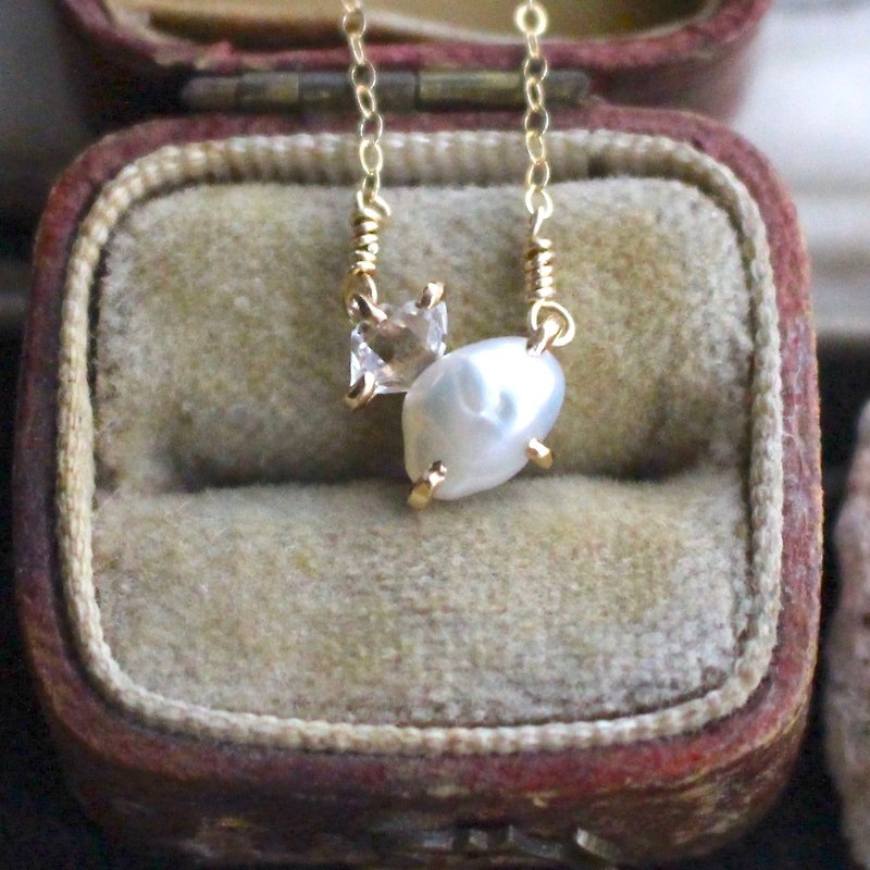 Talent Flowering June Birthstone / April Birthstone K14GF Silver Baroque Pearl and Herkimer Diamond Rough Design Gold Necklace - สร้อยคอ - เครื่องเพชรพลอย ขาว