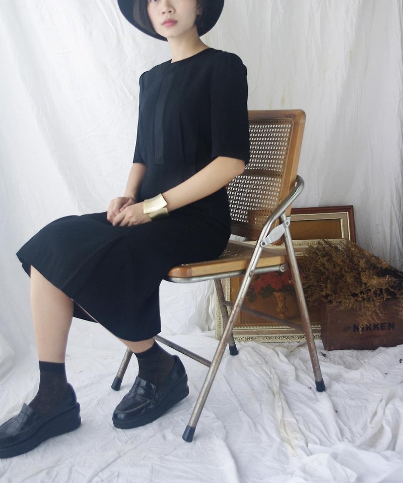 尋寶古著-日本製拼接修身黑洋裝 - 洋裝/連身裙 - 聚酯纖維 黑色