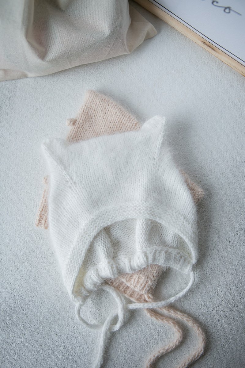 Kitten bonnet for a newborn - หมวกเด็ก - ขนแกะ ขาว