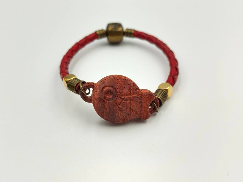 Milimit creative DIY wooden sensor bracelet every year there are fish type leisure card all-in-one card red - Bracelets - Wood Red