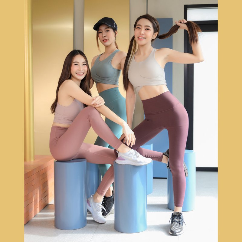 大地色系女性運動套裝 - 女運動上衣/背心 - 聚酯纖維 多色