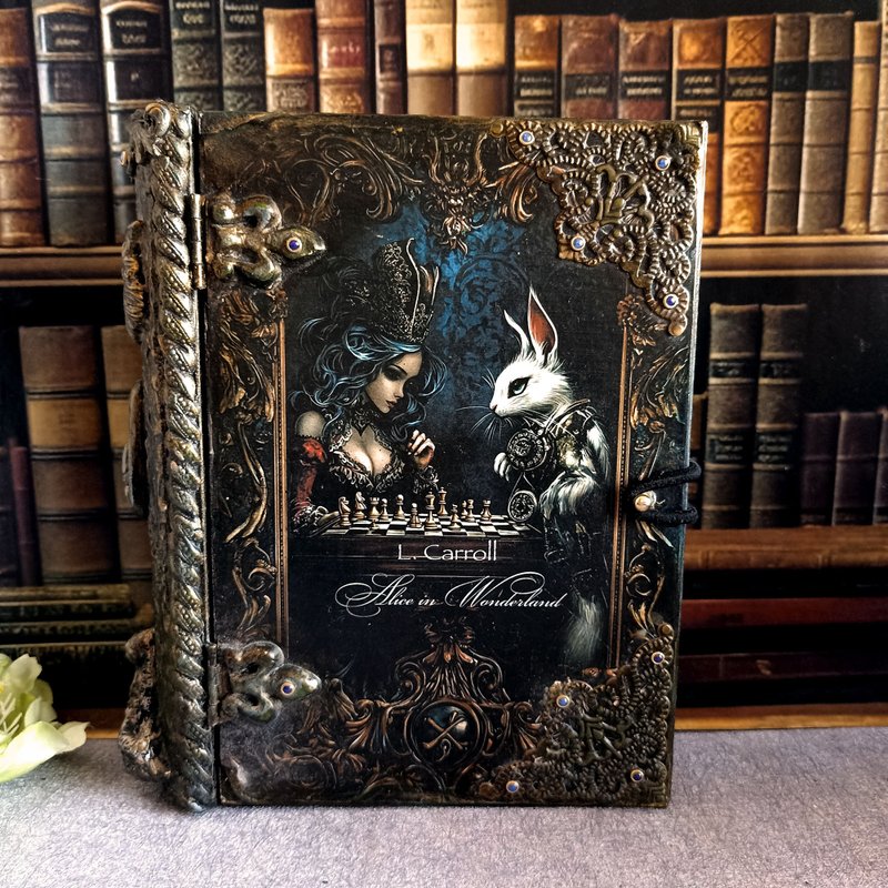 Jewelry Box Alice in Wonderland,Tarot cards box, Mad Hatter box,White rabbit, - กล่องเก็บของ - ไม้ สีดำ