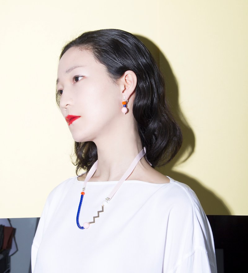 YUNSUO-original design-MEMPHIS style kyanite necklace - สร้อยคอ - เครื่องเพชรพลอย สีน้ำเงิน