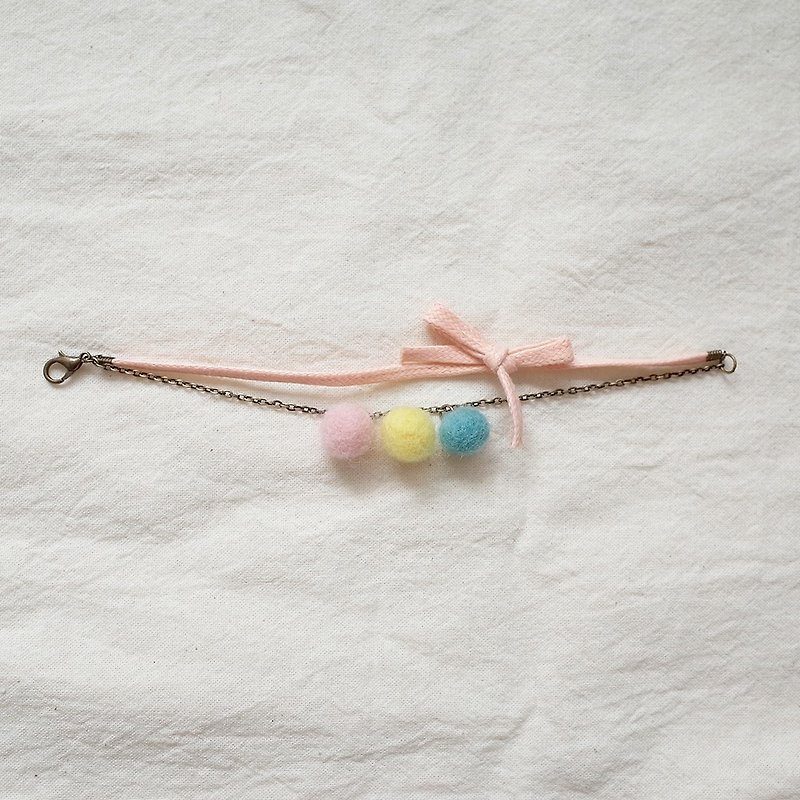 【Q-cute】 ice cream ball - bracelet - สร้อยข้อมือ - ขนแกะ หลากหลายสี